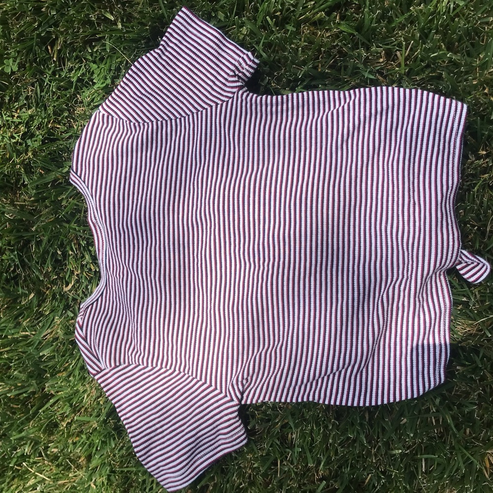 Crop Top - Picture 2 of 5